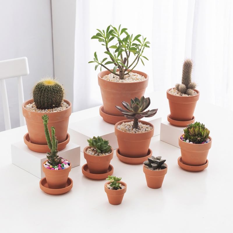 Fcacti 4.7 inch Middle Terra Cotta Plant Saucers, Round Pot Drip Trays,Durable Thicker Clay Plant Tray Flower Pot Saucers for Outdoors Indoors Flower Pots and Planters,Pack of 7