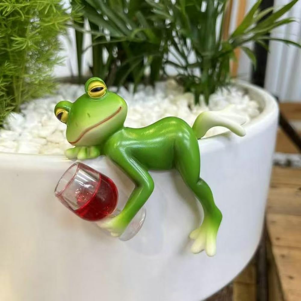 3 PCS Charming Resin Frog Sits On A Flowerpot, Suitable for Decorating Balconies, Gardens, and Flower Pots. Seasonal Decorations and Whimsical Designs Make It Perfect