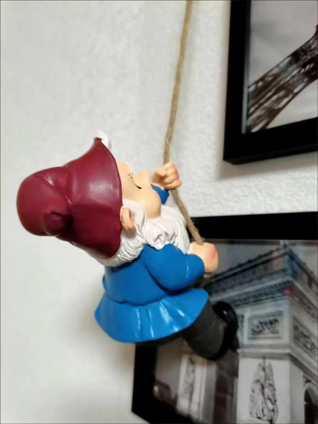 Garden Gnome Statue,Climbing Elves Sculpture,Outdoor Fairy Door Figurines,Fairy Hanging Decor,Tree Hugger Perfect for Garden Lovers Lawn, Patio,Yard Decor,Tree Peeker