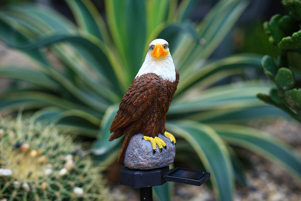 Eagle Figurine Garden Solar Stake Light Solar Eagle Lights Outdoor Decorative Bright Light Eagle Statue for Garden, Lawn, Patio, Yard Decoration.