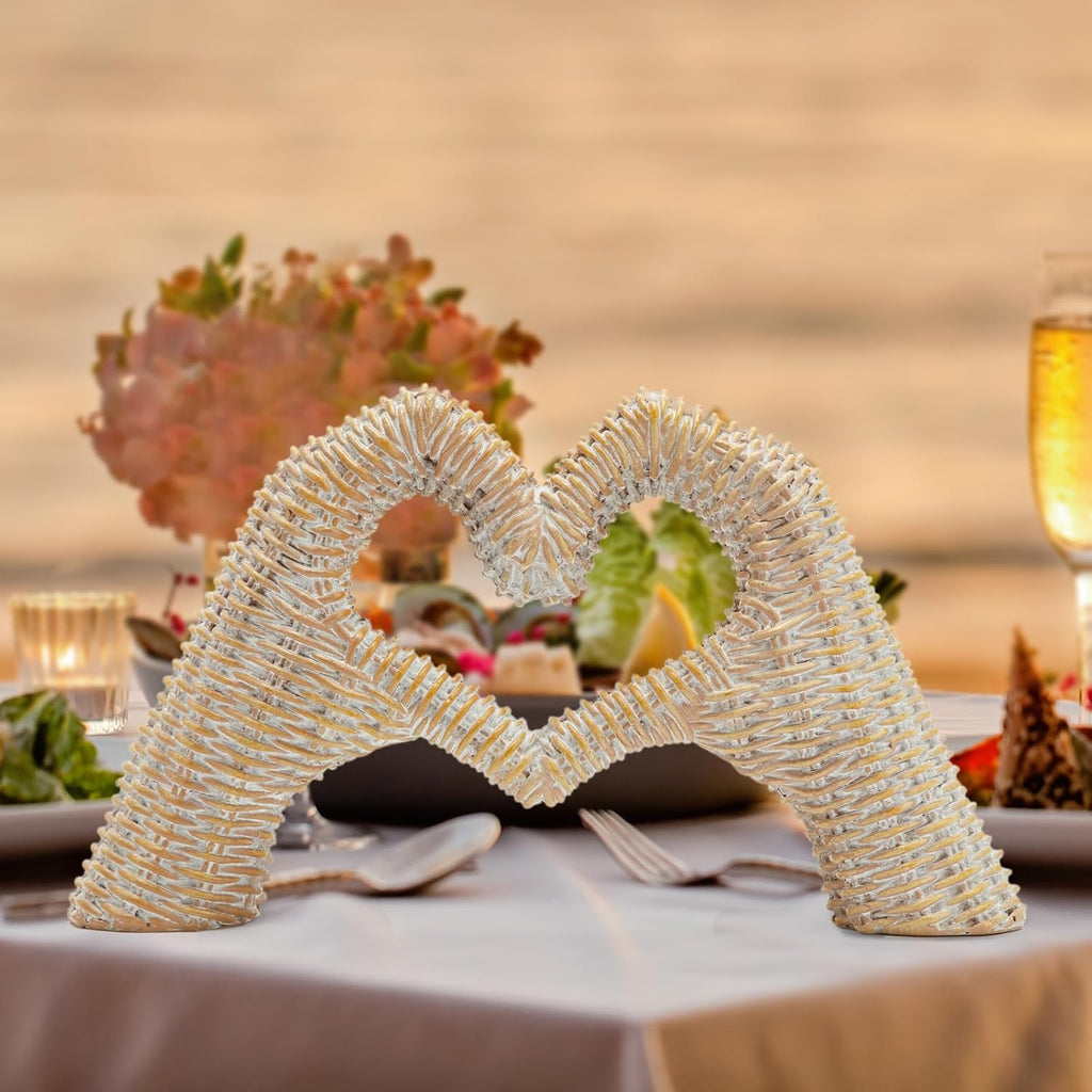 Heart Hands Sculpture, Gold Room Decor for Living Room Bedroom Bookshelf, Gifts for Mom Mother' s Day, Father's Day (No Bracelets) Rattan