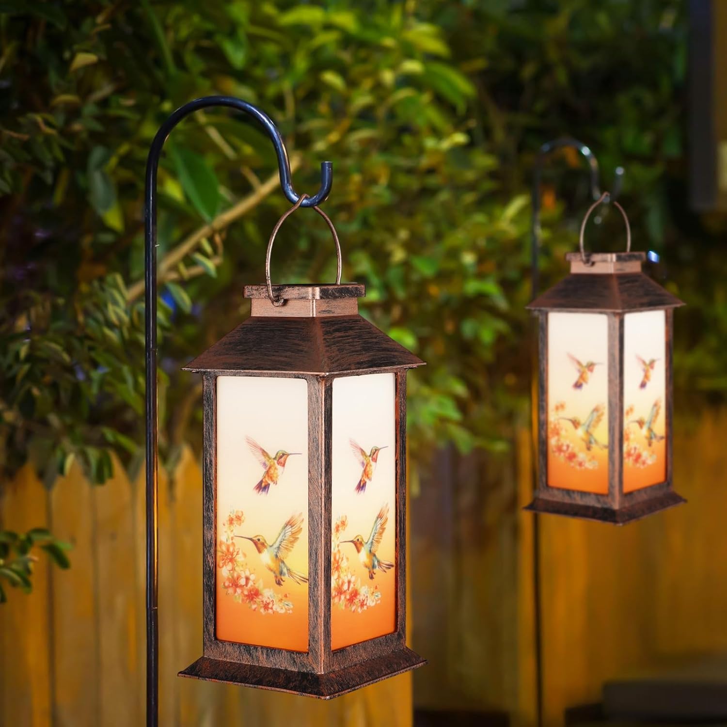 Solar Lantern Outdoor Waterproof Hummingbird Garden Decor Birthday Gifts for Women Mom and Grandma Solar LED Plastic Decorative Hanging Light for Yard(Hummingbird )