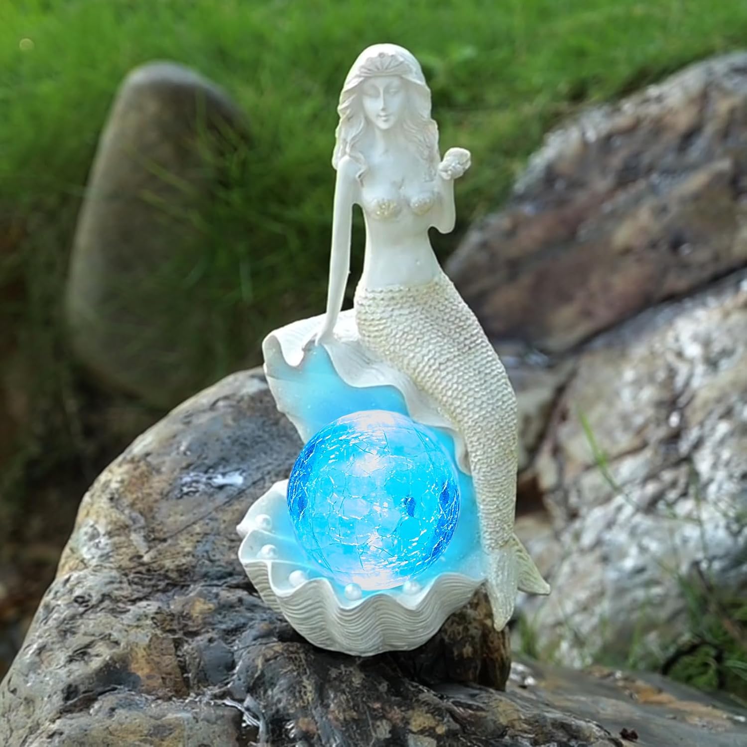 Solar Garden Mermaid Decor Outdoor Statue - Mermaid With LED Waterproof Sculptures Lights, Cute Mermaid Pond/Yard Statues Outside Decoration, Home, Lawn, Patio, Resin Animal Ornament, Gardening Gift