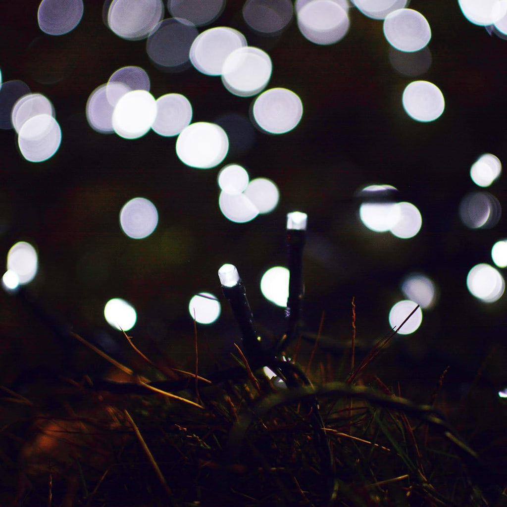 Solar String Lights 2 Pack, Outdoor Light Total 400 LED 144FT Solar Christmas Lights 8 Modes Oudoor Waterproof for Tree Patio Yard Garden Christmas Parties Decoration (White)