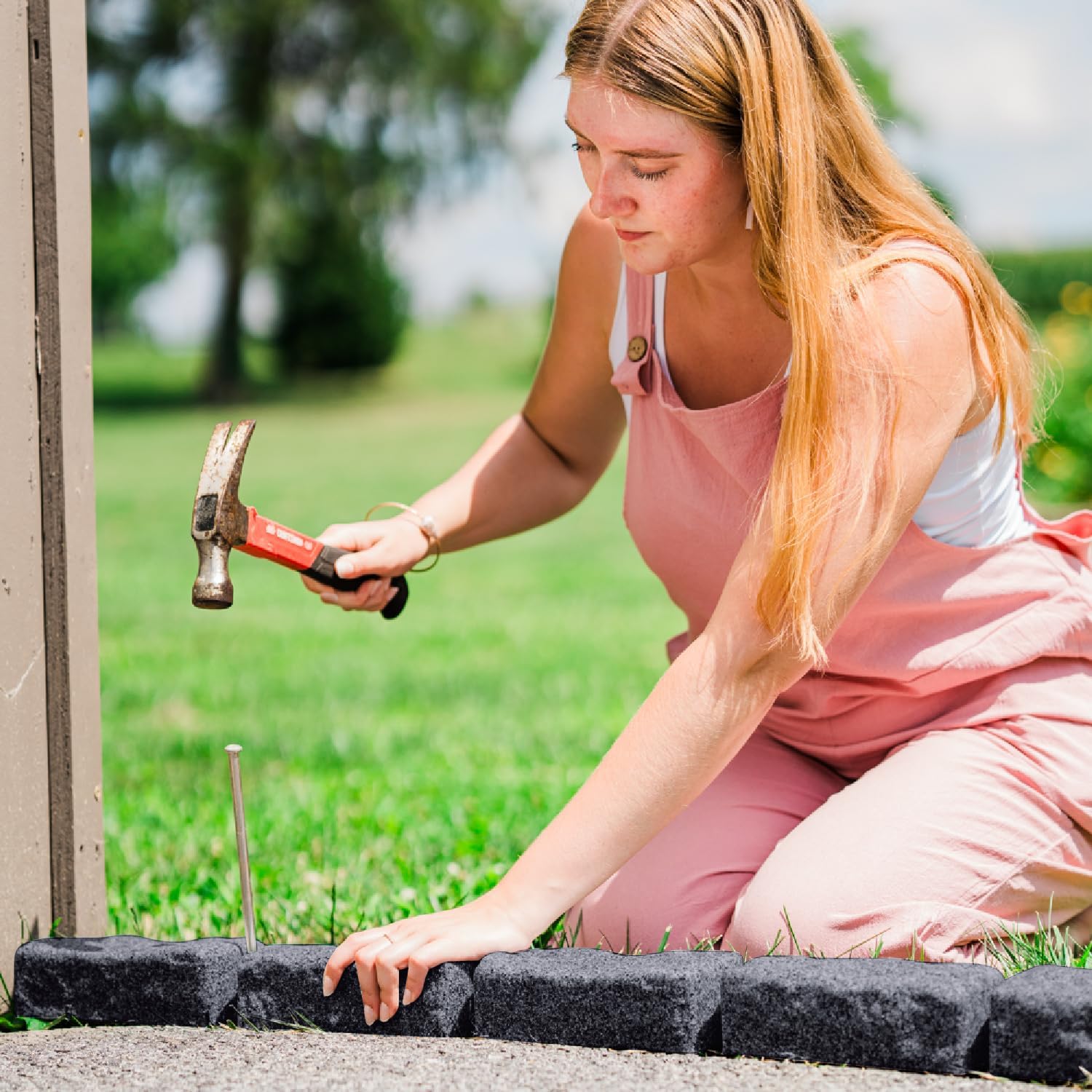 Beuta Landscape Edging | Garden Edging Border | Faux Stone Bricks for Lawn Edging, Flower beds, Pathways & Yard Edging– 1 Pack | Each Section Has 6 Bricks 48" L x 4" W x 2.25" H | 3 Spikes |Charcoal