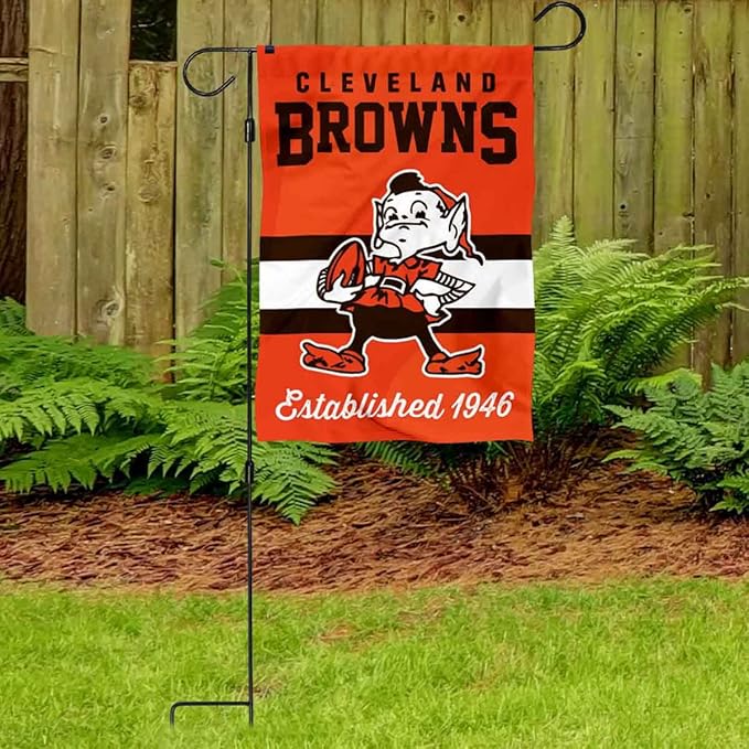 WinCraft Browns Retro Garden Flag and Stand Pole Holder Mount