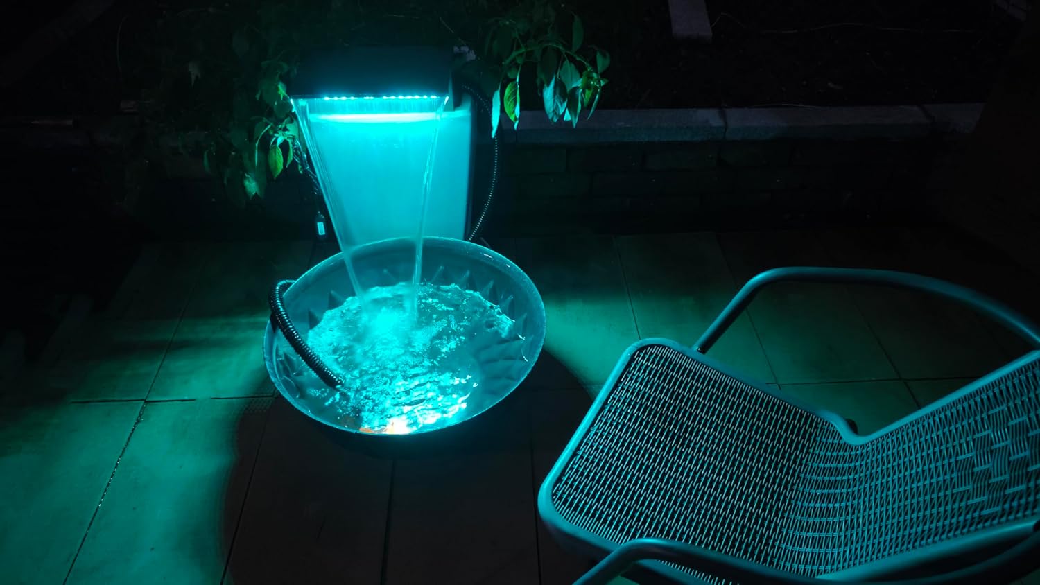 Stainless Steel Waterfall Spillway, APP Control Multi-Color LED Light Outdoor Pool Fountain, Water Spillway Koi Pond Waterfalls Fountains Kit for Garden Patio Swimming Pool Decoration-11.8"