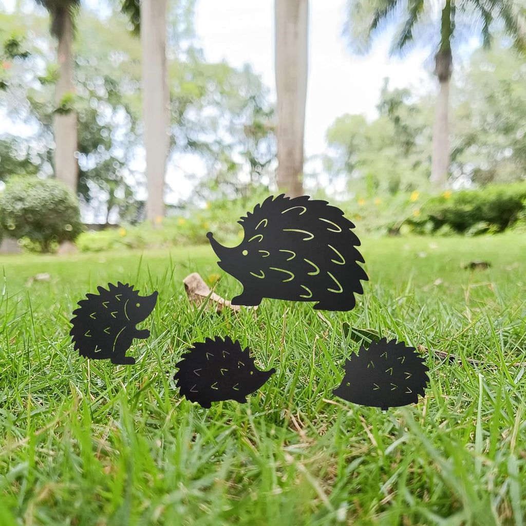 Metal Hedgehog Silhouette, Unique Garden Yard Art,Outdoor Halloween Decor for Patio,Decorative Garden Stakes,Metal Animals Yard Art,Cute Hedgehog Family
