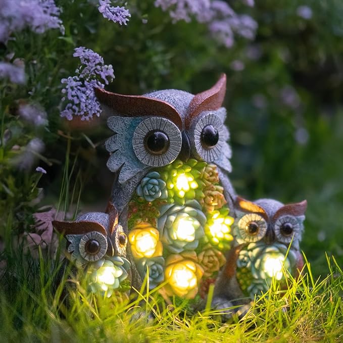 Solar Garden Statue Lights Owl Figurine with LED Lights, Outdoor Garden Succulent Ornaments Christmas Gift Waterproof Decoration for Outside Patio Yard Lawn Decor