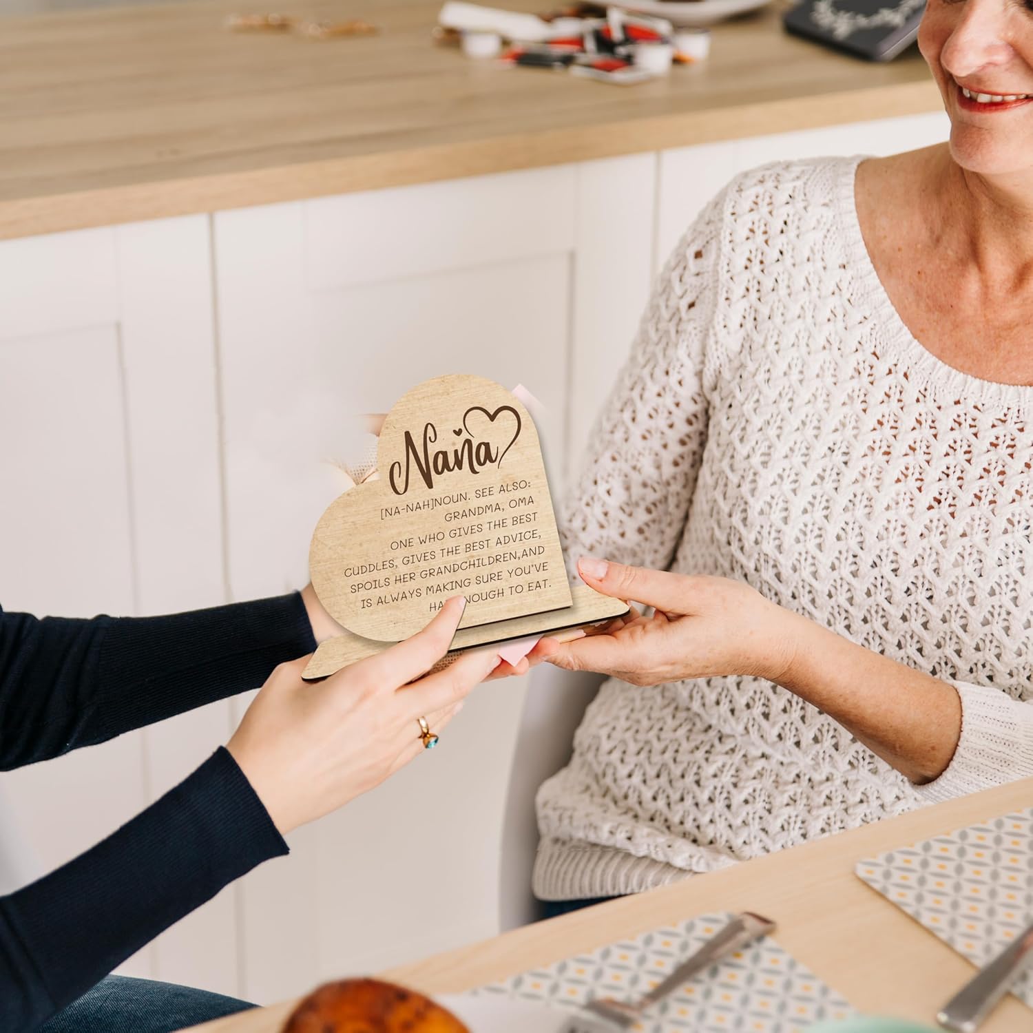 Nana Wooden Heart Plaque – “You Are The Piece That Holds Us Together” Funny Definition Sign Gift for Grandma, Oma, Rustic Desktop Decor, Mother’s Day or Birthday Present.(054)