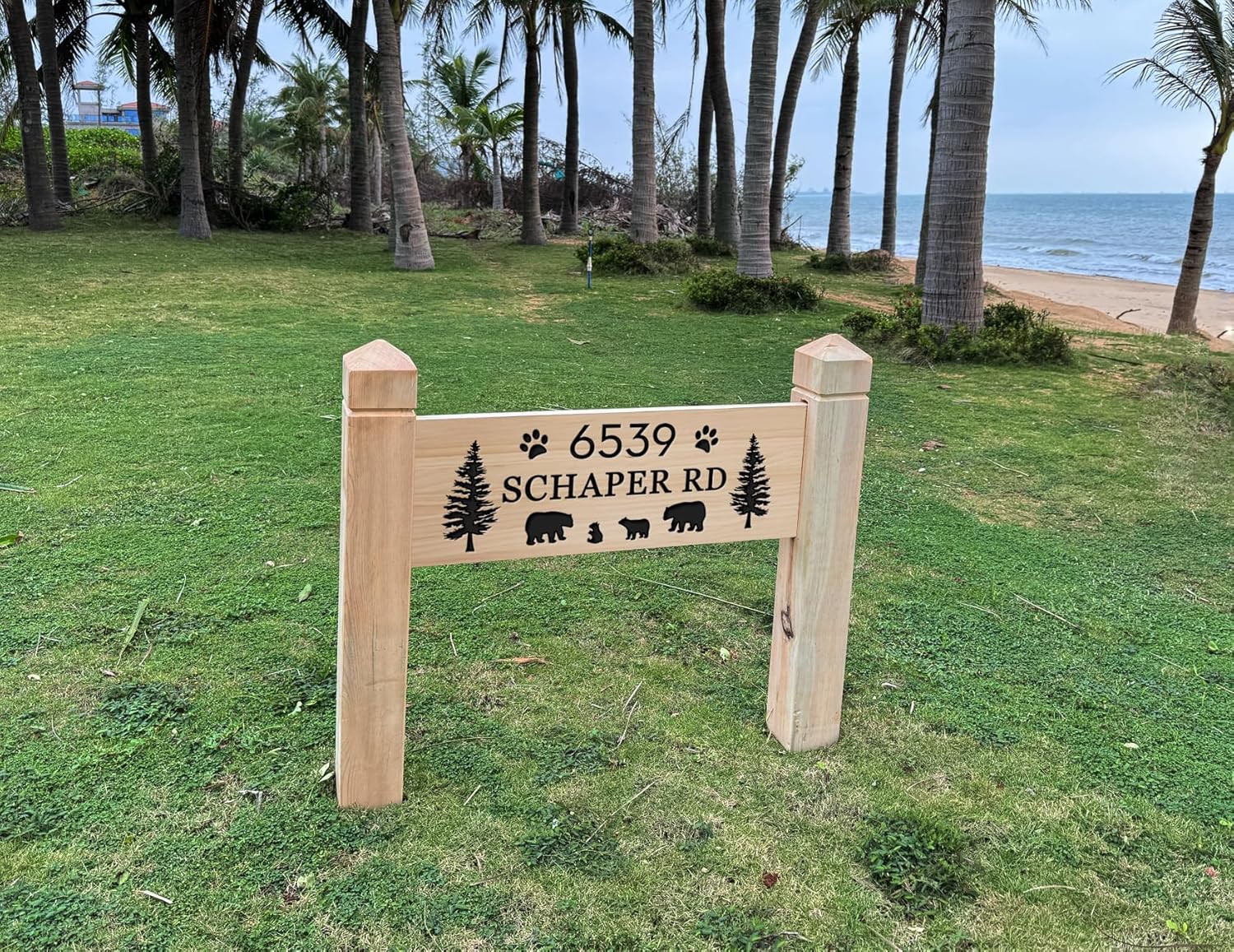 Personalized Family Name Sign with Posts, Large Outdoor Wooden for Bear Theme Sign, Custom Bear Family In Woods Cabin Signs, Custom Carved Cabin Gift, Hunting Decor, Family Members Birthday Gift