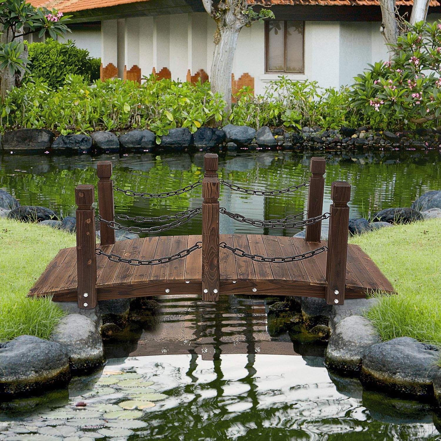 Outsunny 5 ft Wooden Garden Bridge Arc Footbridge with Metal Chain Railings & Solid Fir Construction, Carbonized