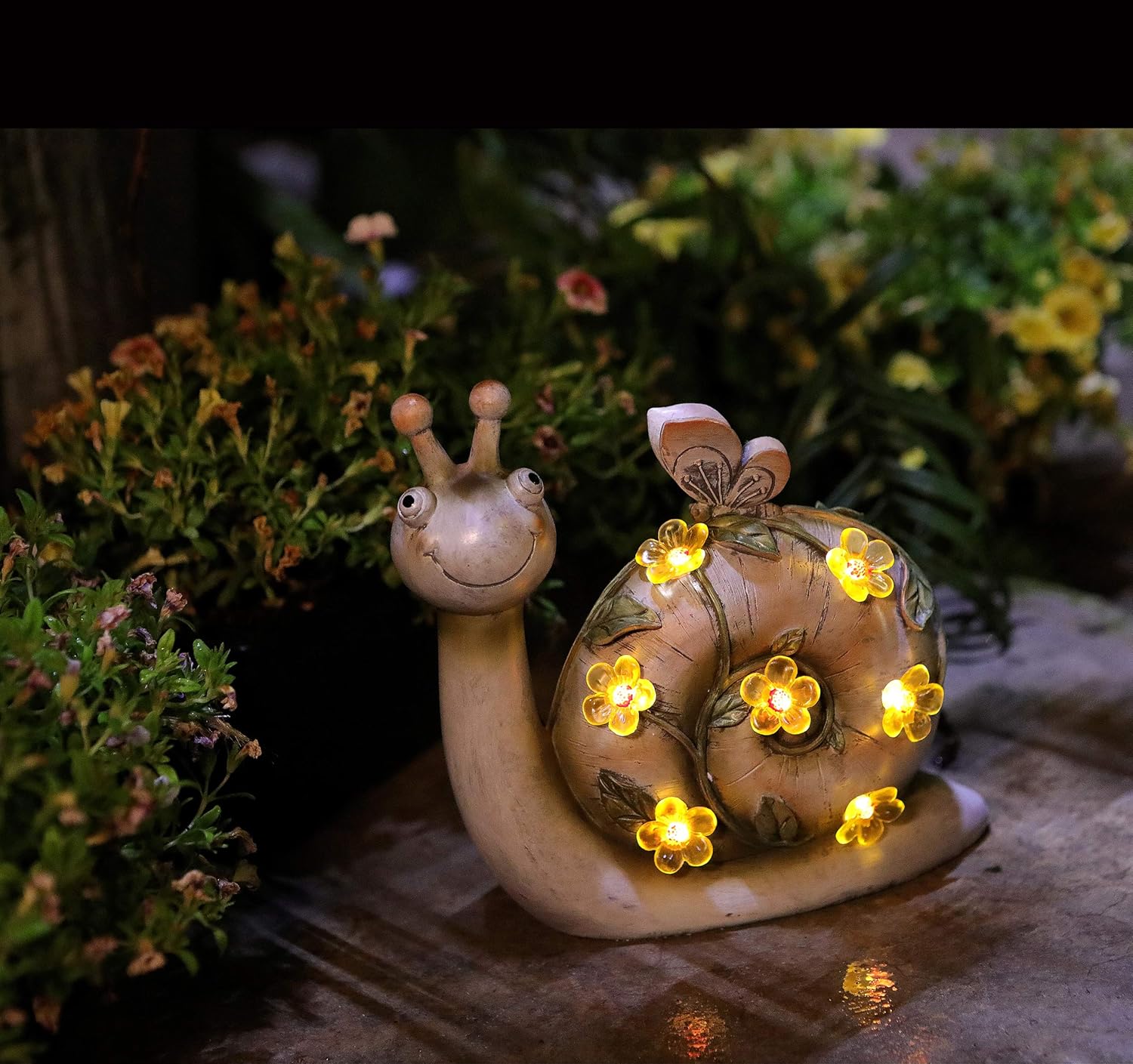 Resin Snail Figurine Lights Solar Powered Outdoor Statue Lights for Patio Lawn Garden Yard Decorations, L8.5 x W3.5X H8.5 Inch
