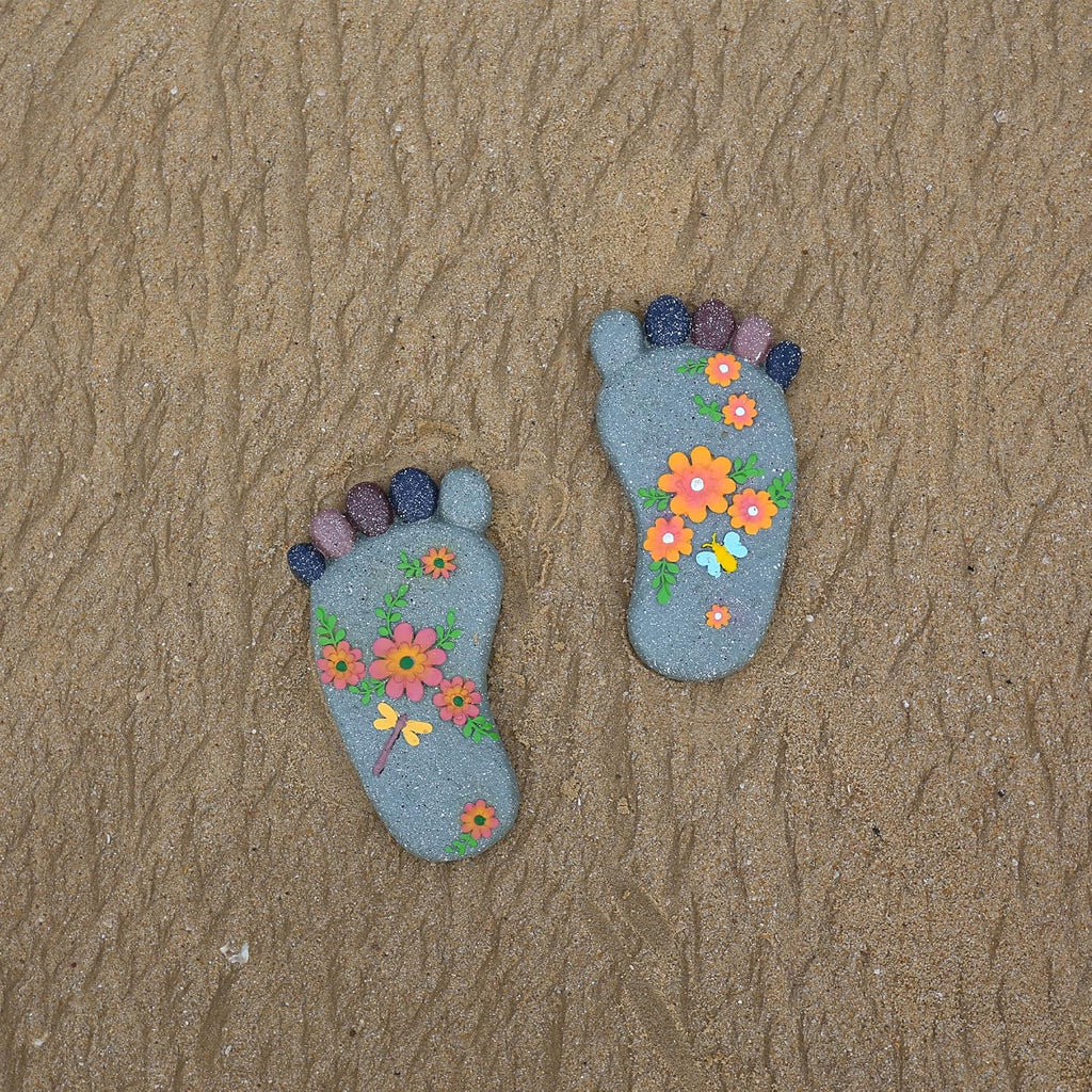 Stepping Stones - Resin Footprint Shaped Set of 2 (Light Gray)